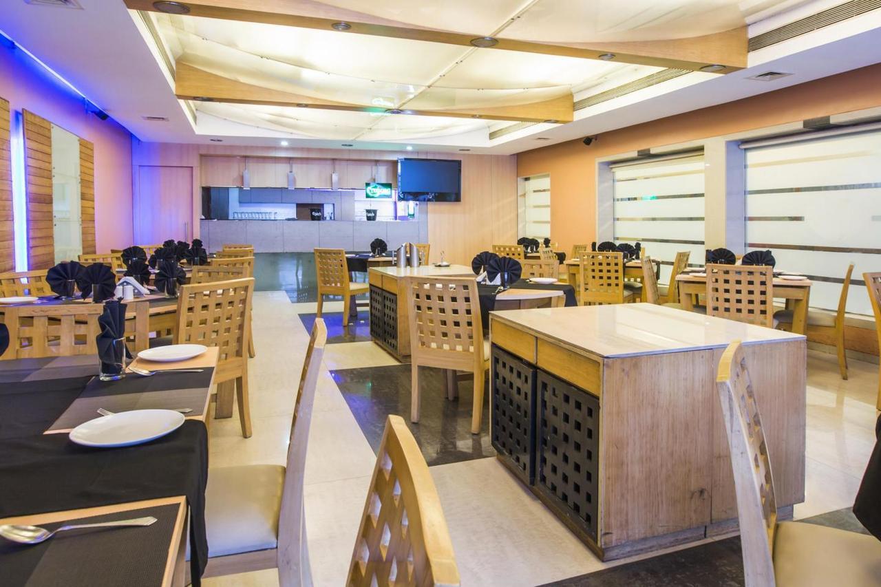 Sukh Hotel Mumbai Ngoại thất bức ảnh
