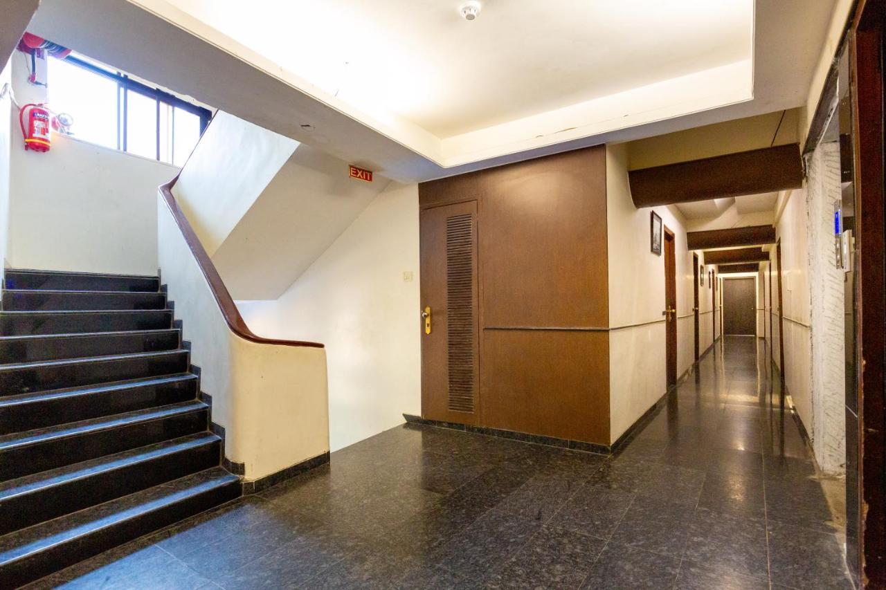 Sukh Hotel Mumbai Ngoại thất bức ảnh